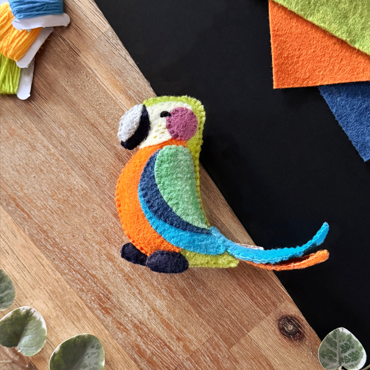 Macaw Pocket Pal