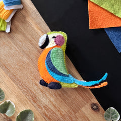 Macaw Pocket Pal