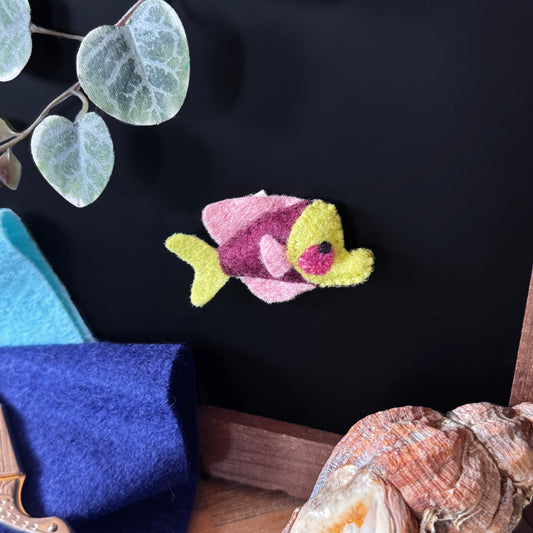 (Clearance Sale) Pink Fish Magnet