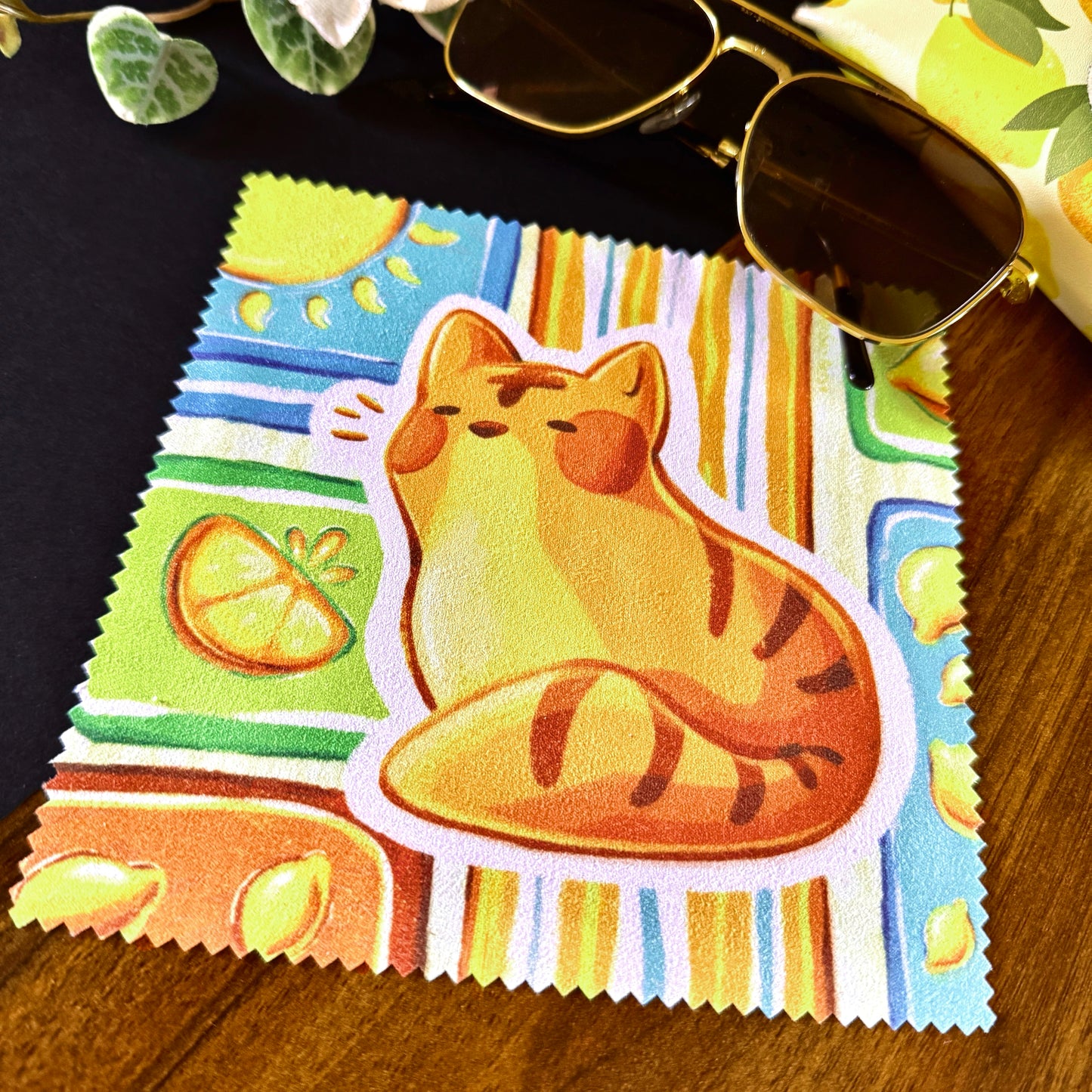 Glasses Cleaning Cloth: Fruity Felines